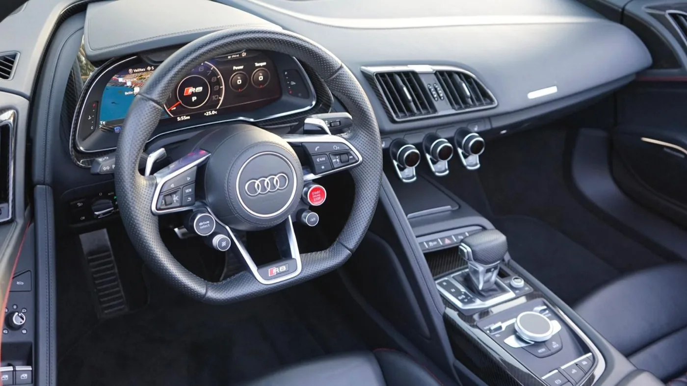 Audi R8 Spyder 2021 in Miami, photo 3