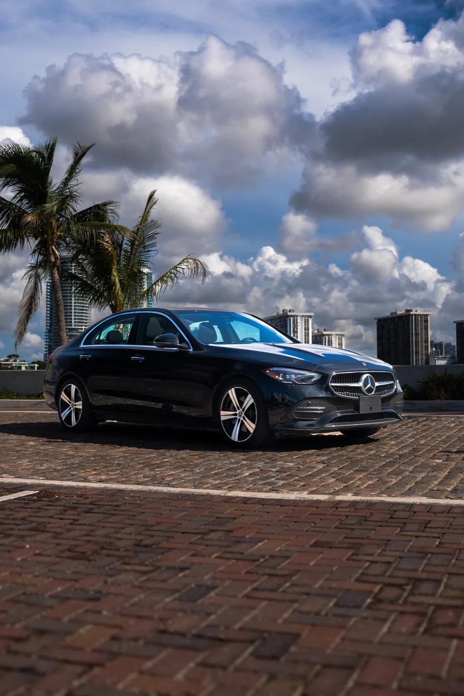 Mercedes-Benz C300 2025 in Miami, photo 2