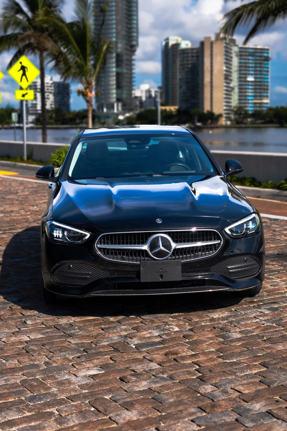 Mercedes-Benz C300 2025 in Miami, photo 3